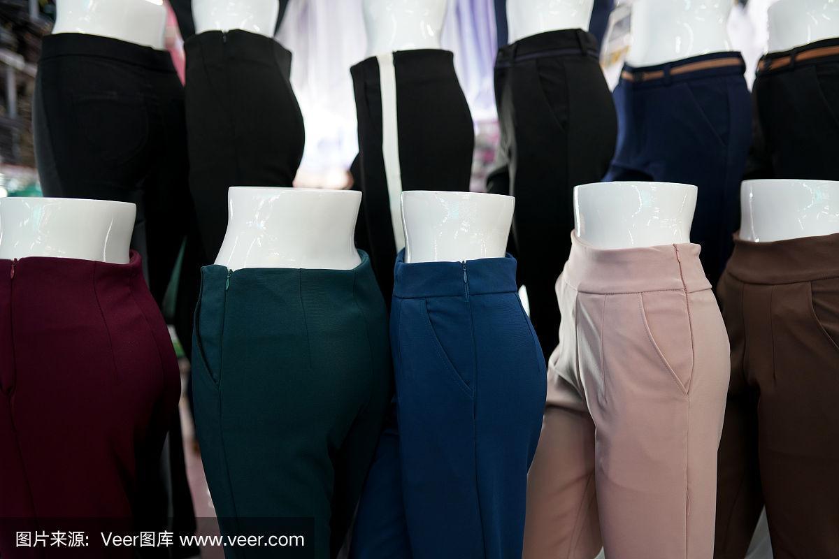 服装工厂生产的裤子人体模型